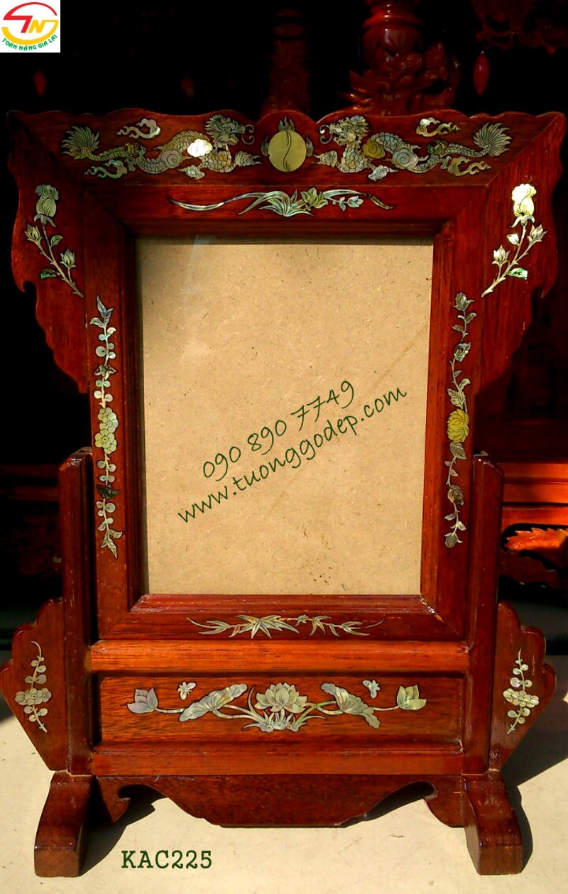 Khung ảnh thờ bằng gỗ