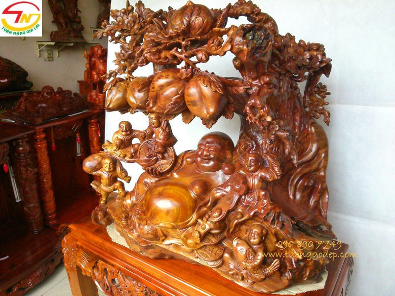 Phat Di Lac go xa xi