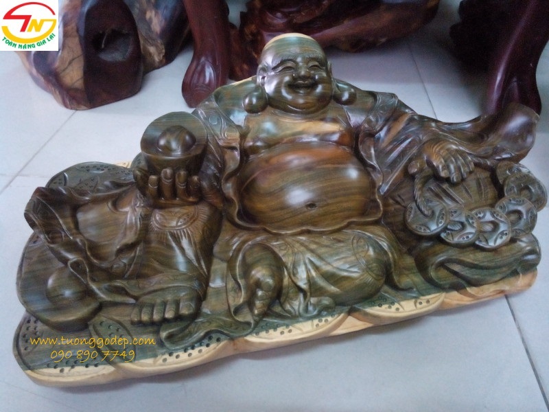 Tượng  gỗ đổi màu Phật Di Lặc