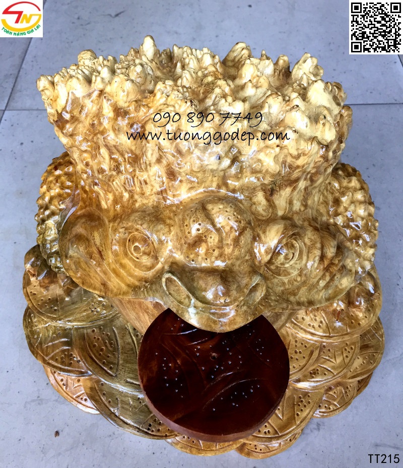 Thiềm thừ bằng gỗ nu nghiến