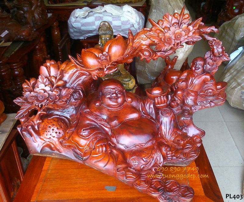 Phật di lặc bằng gỗ