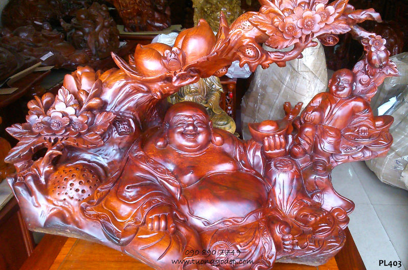 Phật di lặc bằng gỗ hương