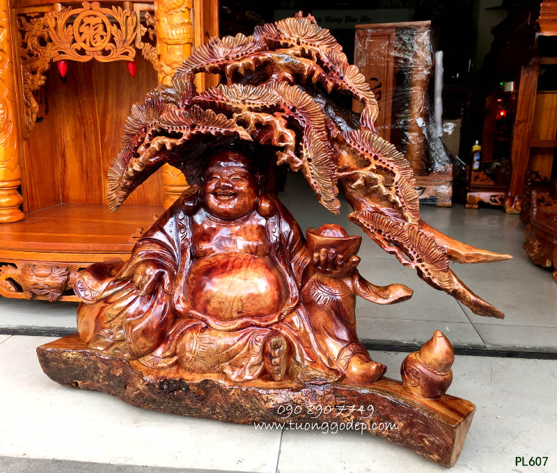 Tượng Phật Di Lặc gỗ xá xị