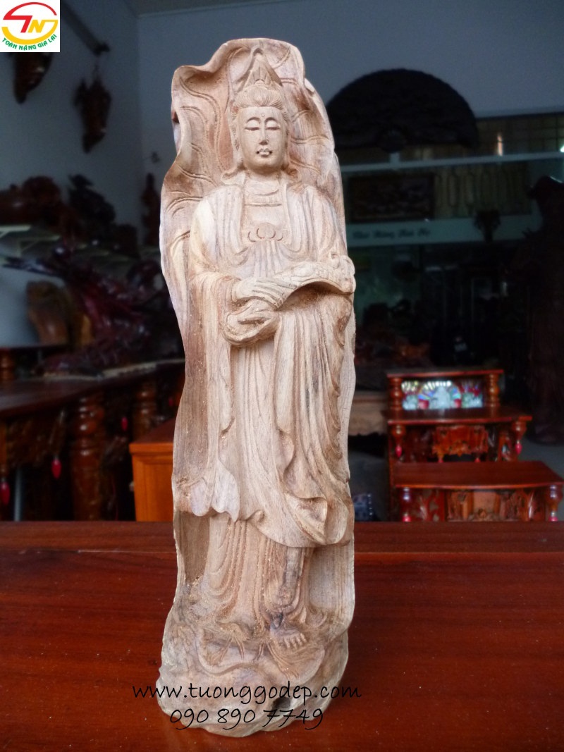 Phật Quan Âm (gỗ hoàng đàn - X110)
