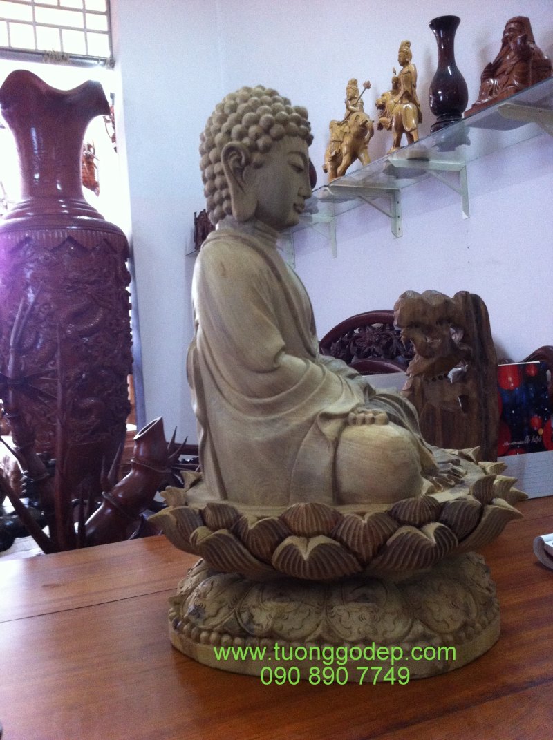 Phật thích ca bằng gỗ