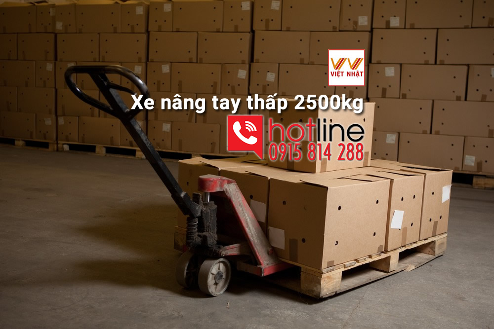 xe-nang-tay-thap-2500kg-gia-re-toan-quoc