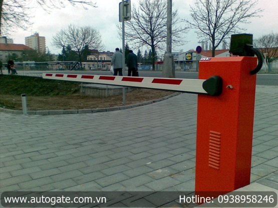Barrier FAAC - Ý, cần 4m (620 RAPID)