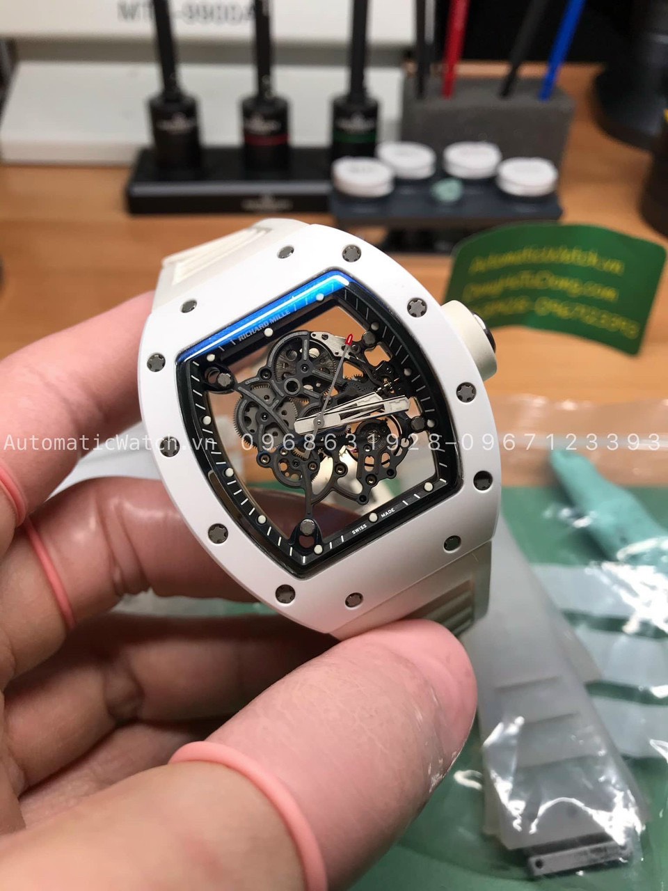 Canh Chỉnh sai số đồng hồ Richard Mille RM055 chính hãng