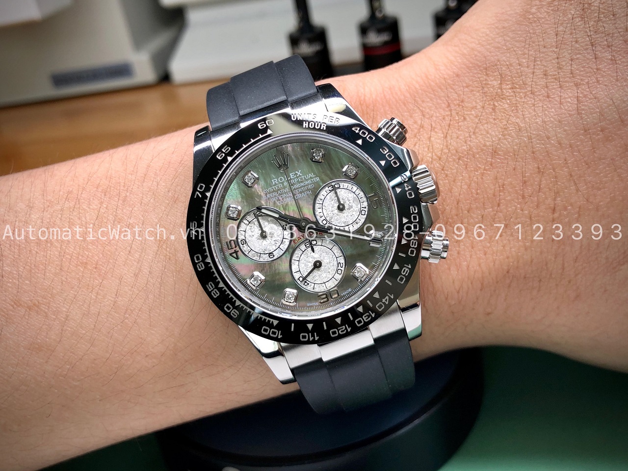 Độ mặt đồng hồ Rolex Daytona xà cừ