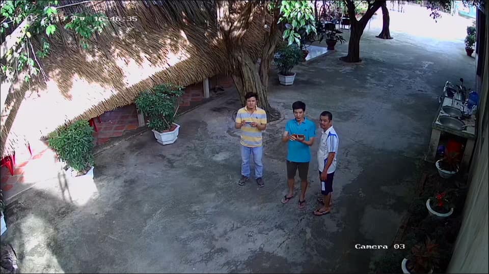 lap-camera-cafe-bich-tram