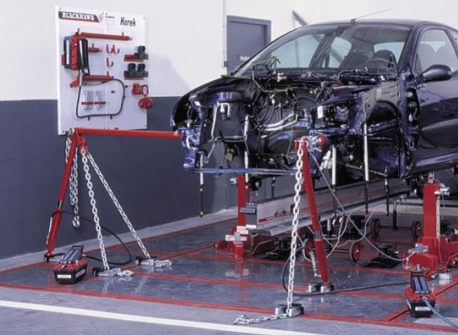 Thiết bị kéo nắn xe tại nạn Black Hawk - Korek chất lượng cao