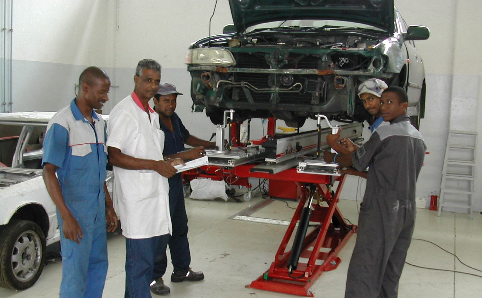 hệ thống sửa chữa xe tai nạn của Blackhawk được đánh giá cao