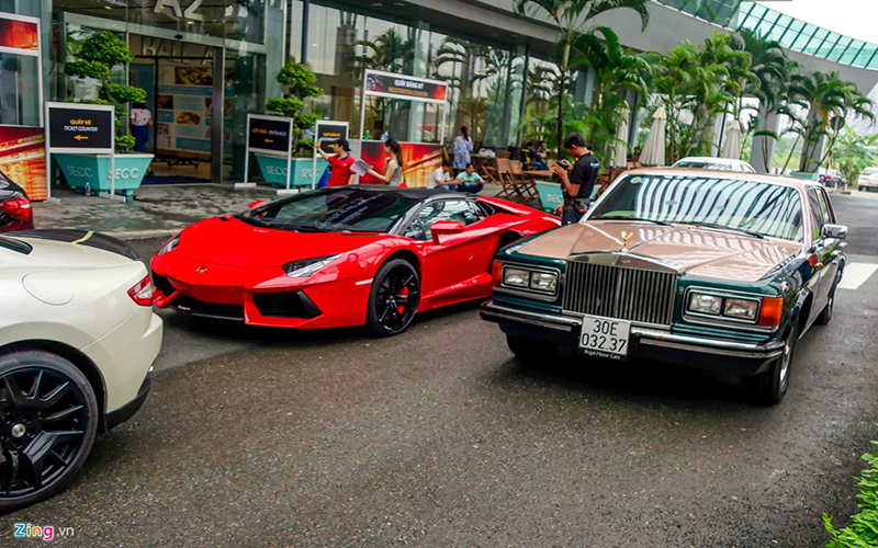 Lamborghini đỏ quyến rũ