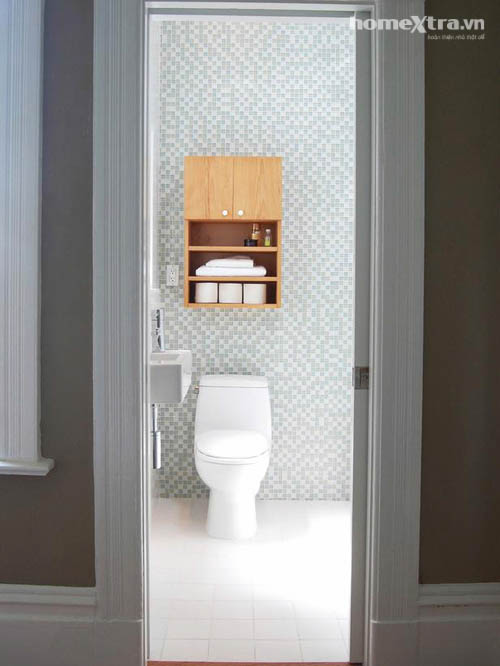 Nhét bồn tắm 'vừa khít' toilet chỉ 3m2 - 4