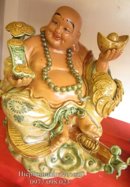Tượng gốm sứ Di Lặc cưỡi mây
