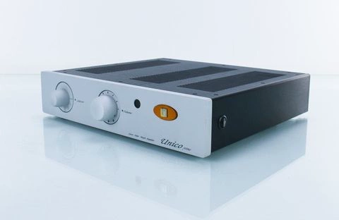 Amply Unison Research Unico Primo - thiết kế những đường nét và chi tiết trang nhã