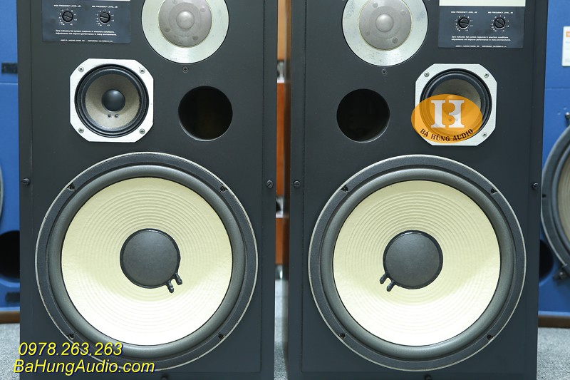 Lịch sử ra đời của loa JBL L122