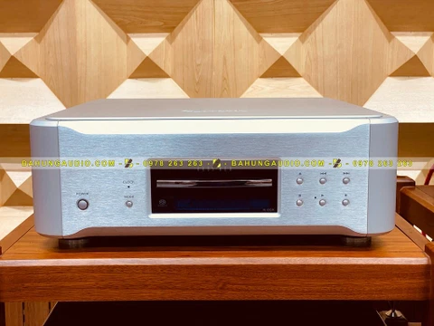 Tìm hiểu về sản phẩm đầu phát CD / SACD Esoteric K-03X