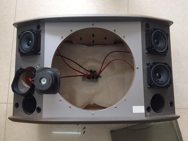 Kiểm tra hệ thống linh kiện bên trong