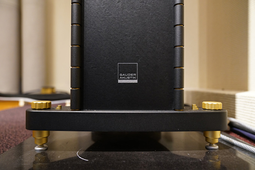 Khách hàng an tâm khi mua sản phẩm tại Audio Bá Hùng