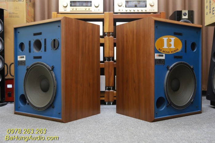 Loa JBL 4333A có khả năng kết nối với nhiều thiết bị