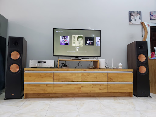 Sản phẩm loa Klipsch RP-8000F