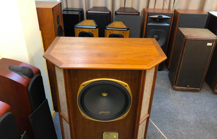 Bá Hùng đơn vị cung cấp loa tốt