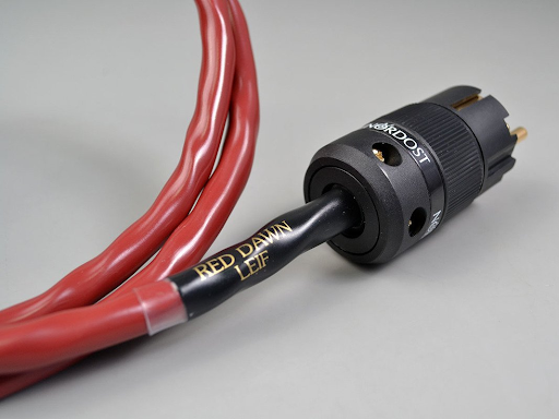 Dây nguồn Nordost Leif Series Red Dawn được nhiều người ưa chuộng hiện nay
