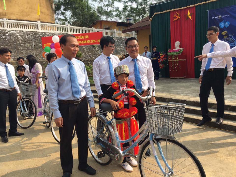 Xương may balo, công ty may balo , cơ sở may balo , xương sản xuât balo, co so san xuất balo, cong ty san xuất balo, balo in logo, balo học sinh đông phục, balo học sinh ngheo, balo quà tăng, balo quang cáo, balo đồn phục