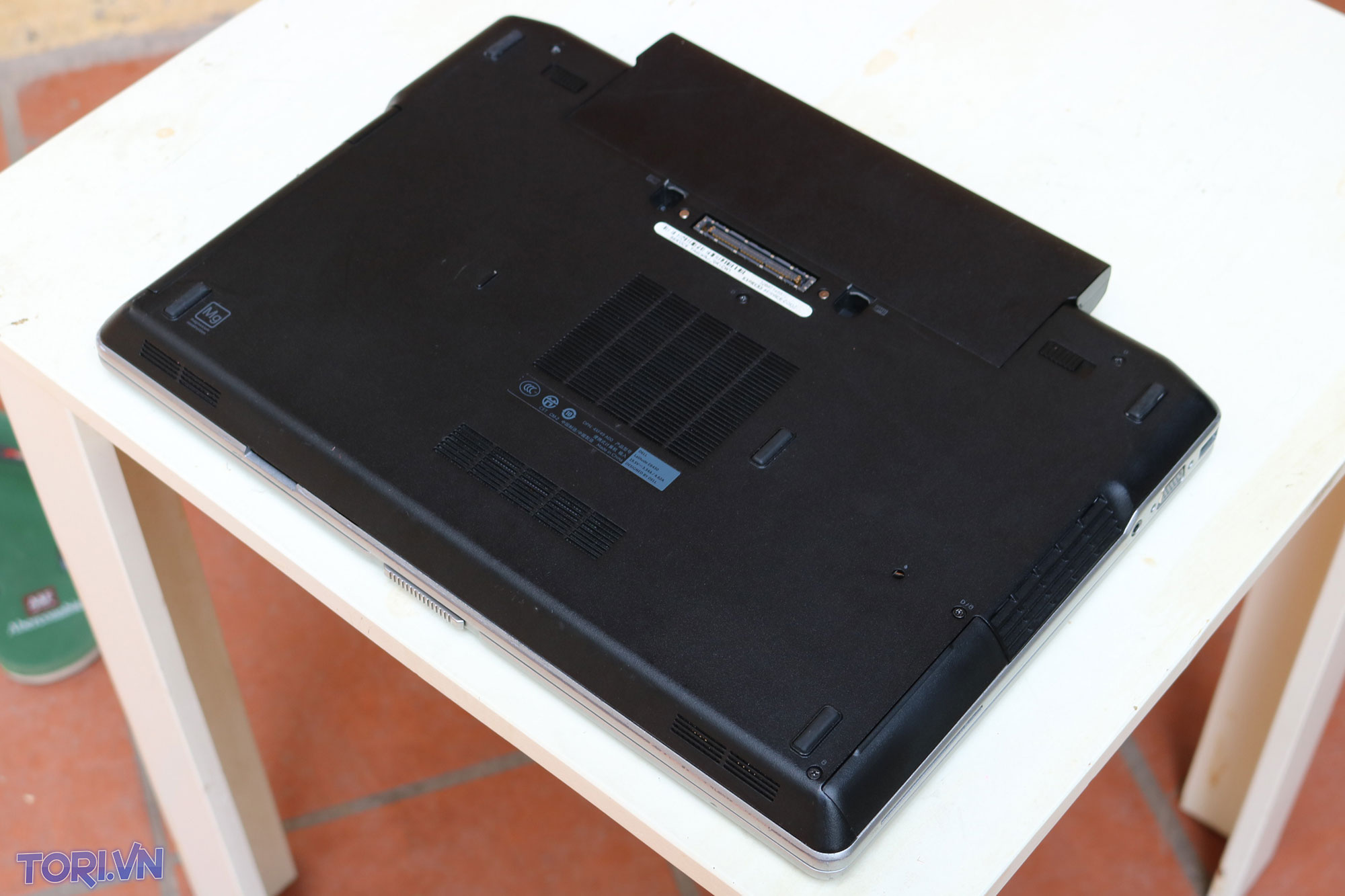 Dell Latitude E6430 14 HD+, I5-3320M, RAM 4GB, HDD 320GB, Cạc Rời - 5