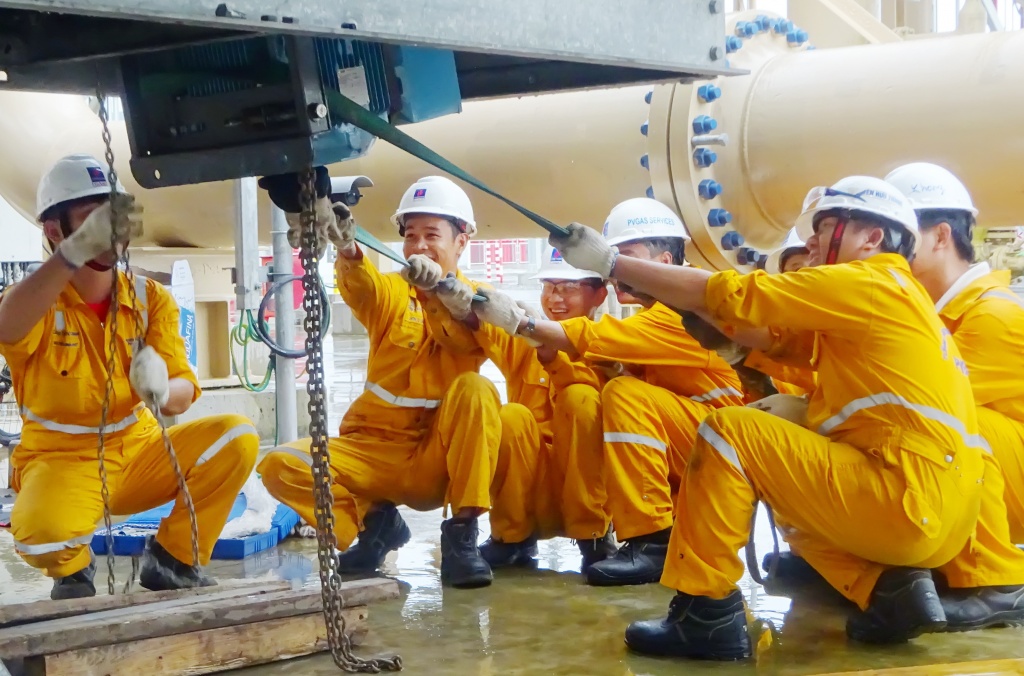 đồng phục công nhân dầu khí