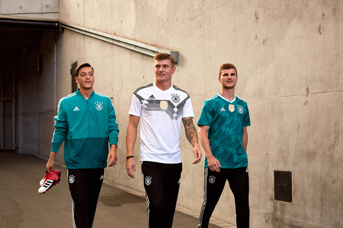 áo đồng phục đội tuyển Đức