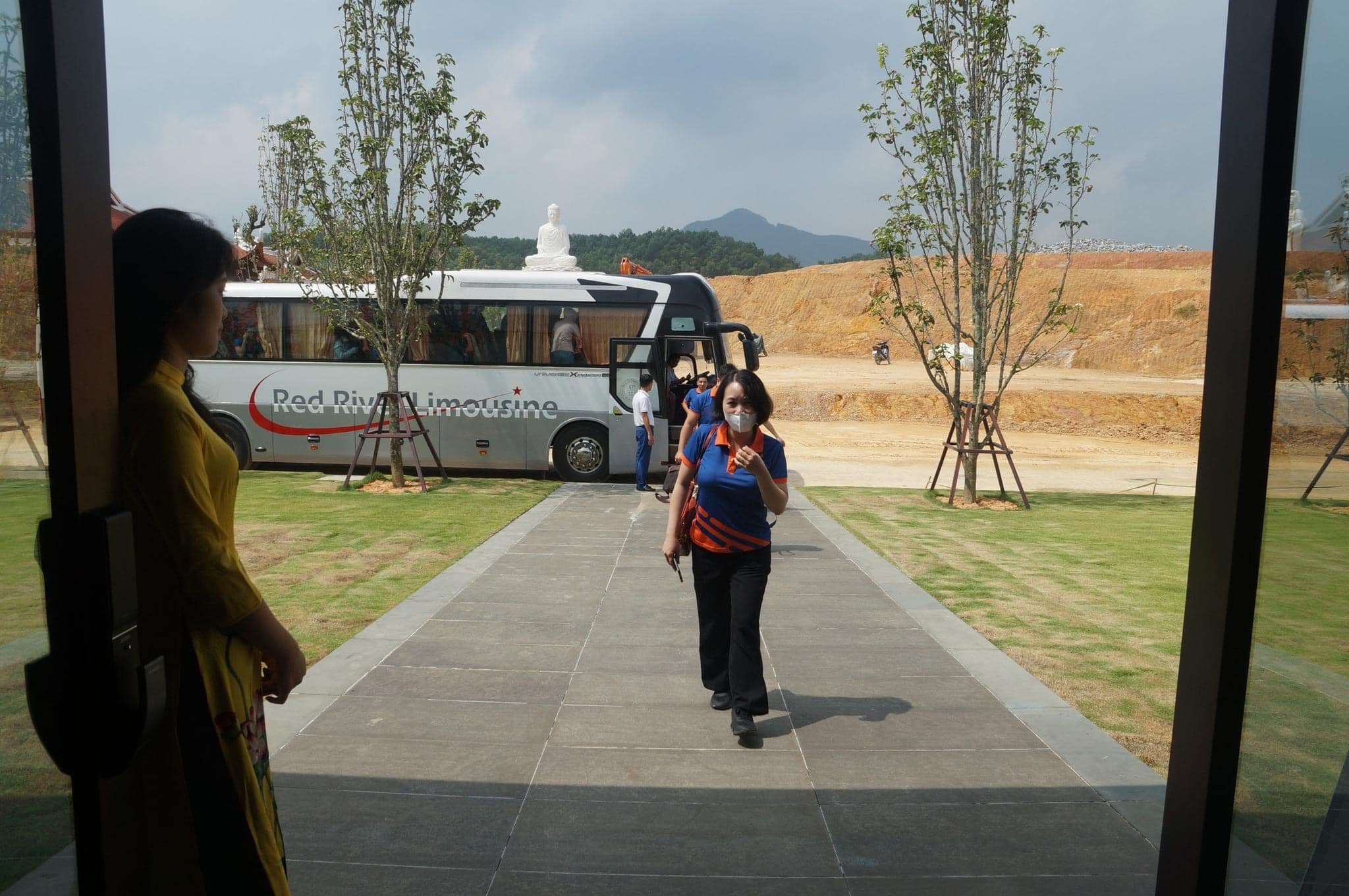 áo phông công ty nhà ở ngay reco