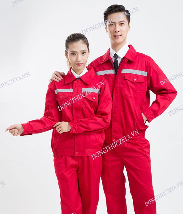 Mẫu áo đồng phục kỹ thuật màu đỏ dài tay có phản quang trước ngực