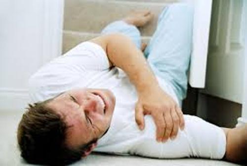 Tê cứng chân tay