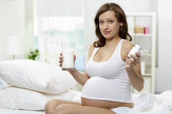 Sử dụng thực phẩm chức năng dành cho bà bầu giúp bổ sung dưỡng chất và sức đề kháng