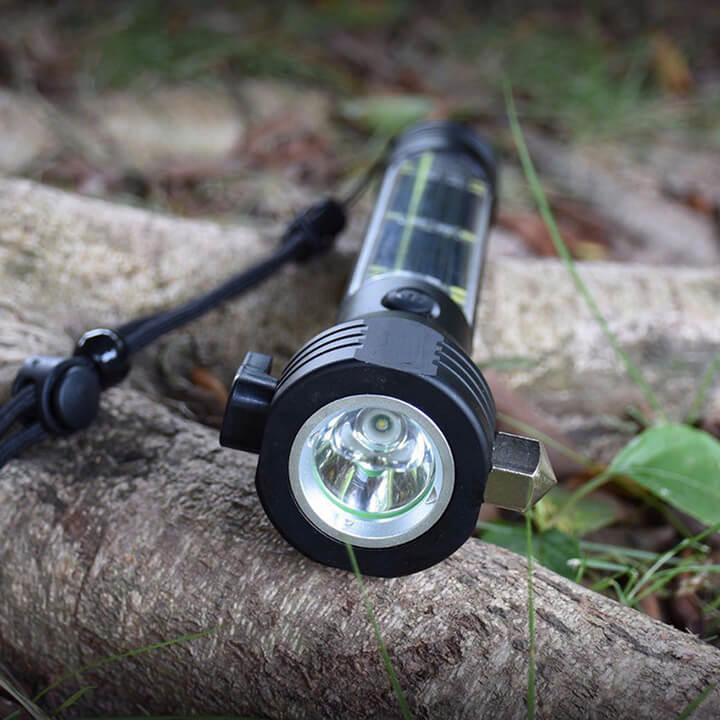 den-pin-sieu-sang-tu-ve-da-nang-co-bua-pha-kinh(19)