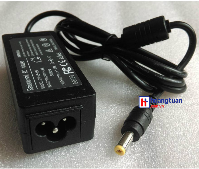 Adapter mini acer 19V - 1.58A