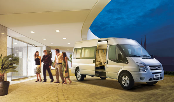 Mua xe Ford Transit màu Bạc 2017 giá tốt trong tháng Mua xe Ford Transit màu Bạc 2017 giá tốt trong tháng