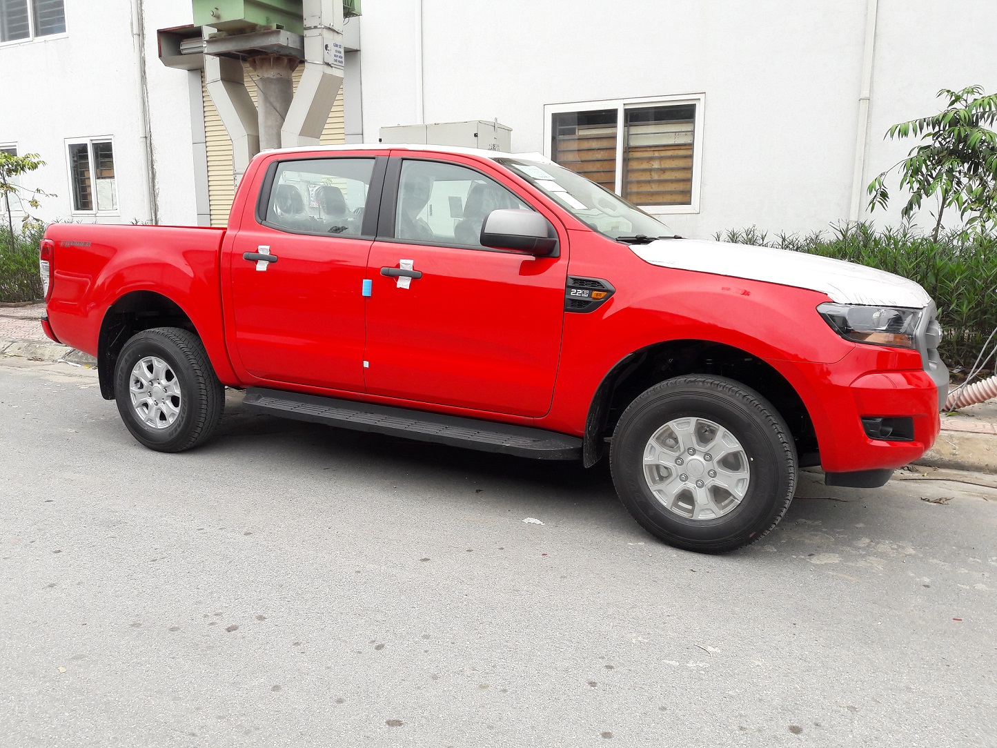 Xe Ford Ranger màu đỏ 2017 giá tốt tại Hà Nội Xe Ford Ranger màu đỏ 2017 giá tốt tại Hà Nội
