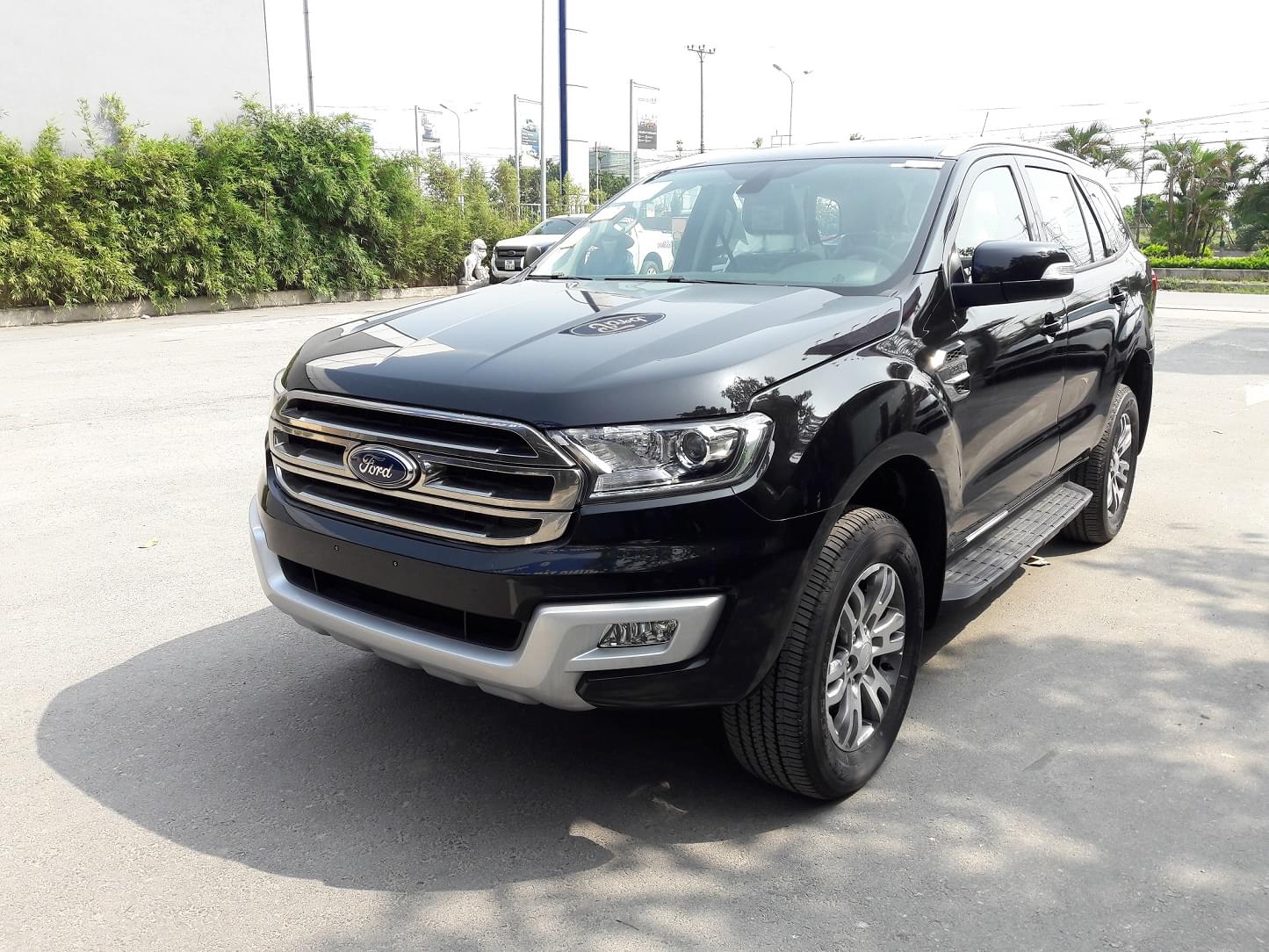 Ford Everest 2.2 Trend giá tốt tại Hà Nội Ford Everest 2.2 Trend giá tốt tại Hà Nội