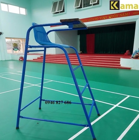 ghe-trong-tai-cau-long