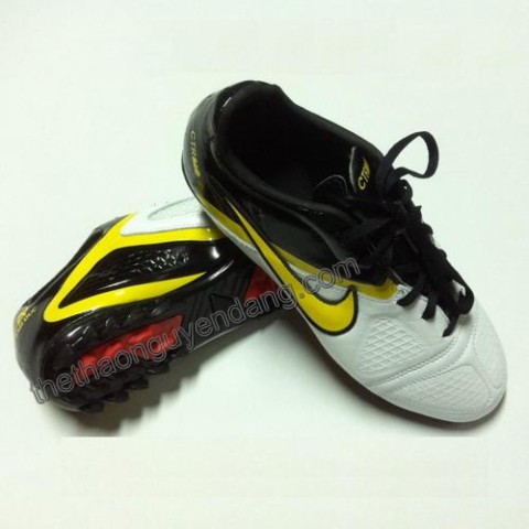 Giày đá bóng Nike CTR 360