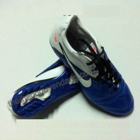 Giày đá bóng Nike CTR 360