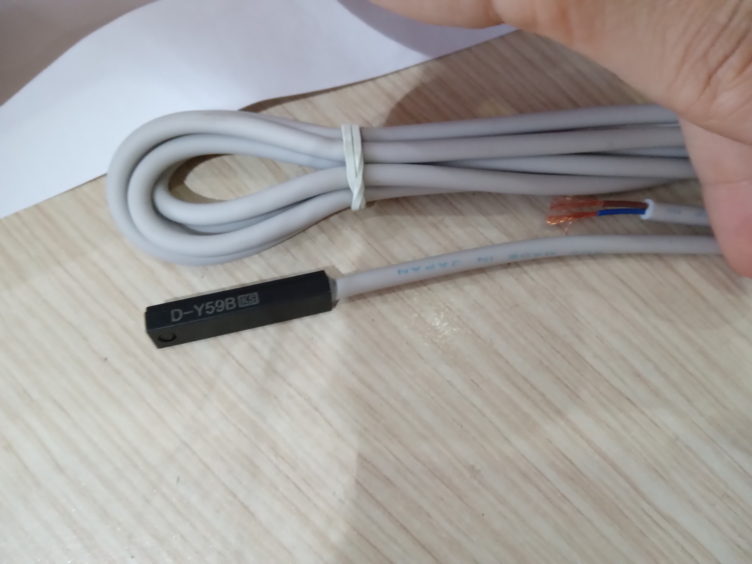 Cảm biến xy lanh D-Y59B, D-Y59A Hãng SMC