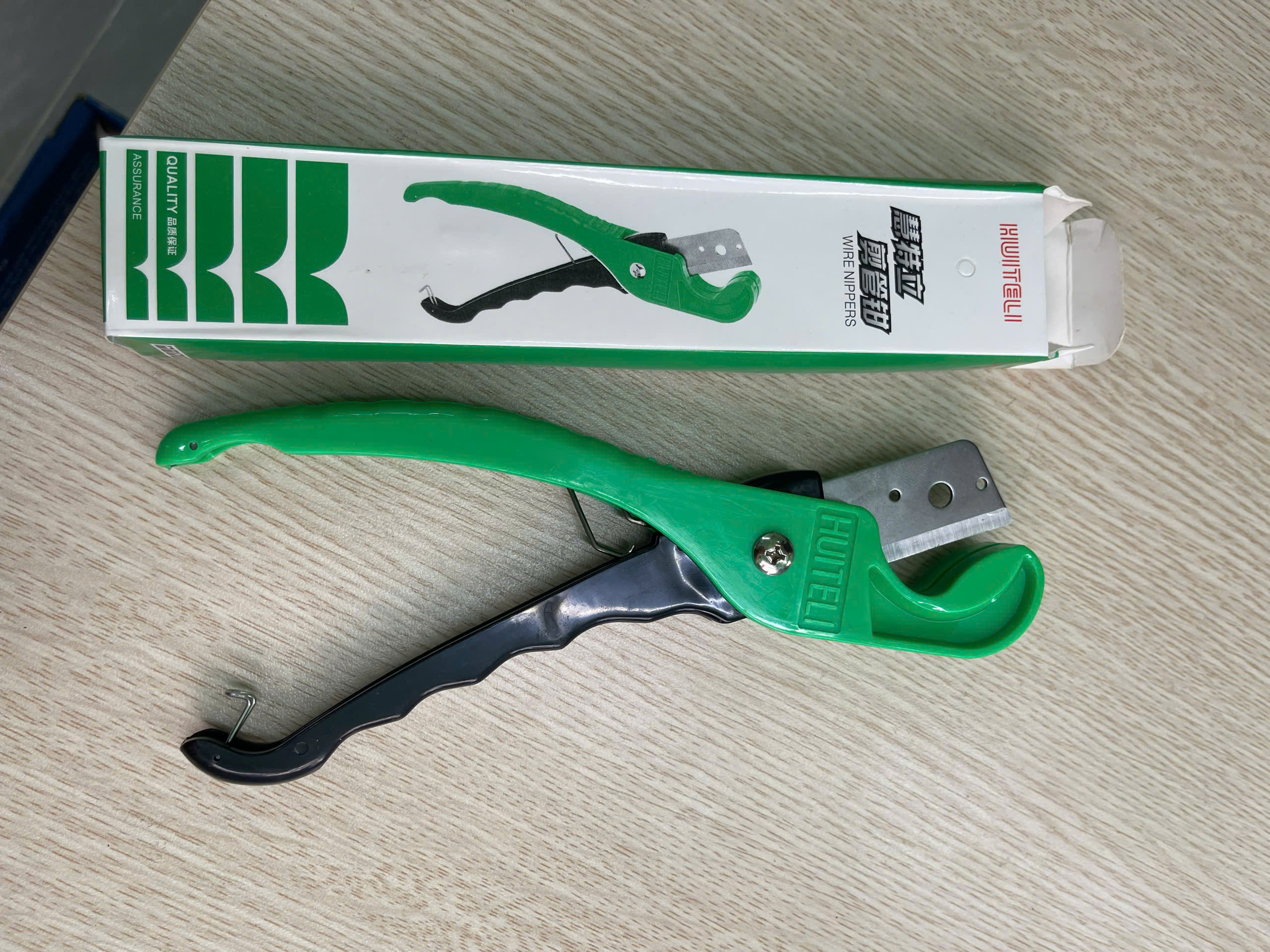 Kéo cắt ống dây khí A-01, kéo cắt ống dây khí A-03  hãng HUATELI