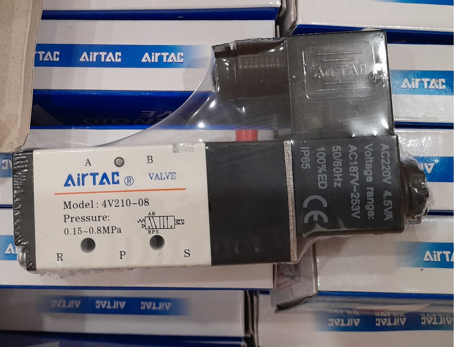 phụ kiện khí nén Airtac, van Airtac 4V210-08 AC220V, Airtac Vietnam, van điện từ 4V210-08 chính hãng, van điện từ khí nén chất lượng cao
