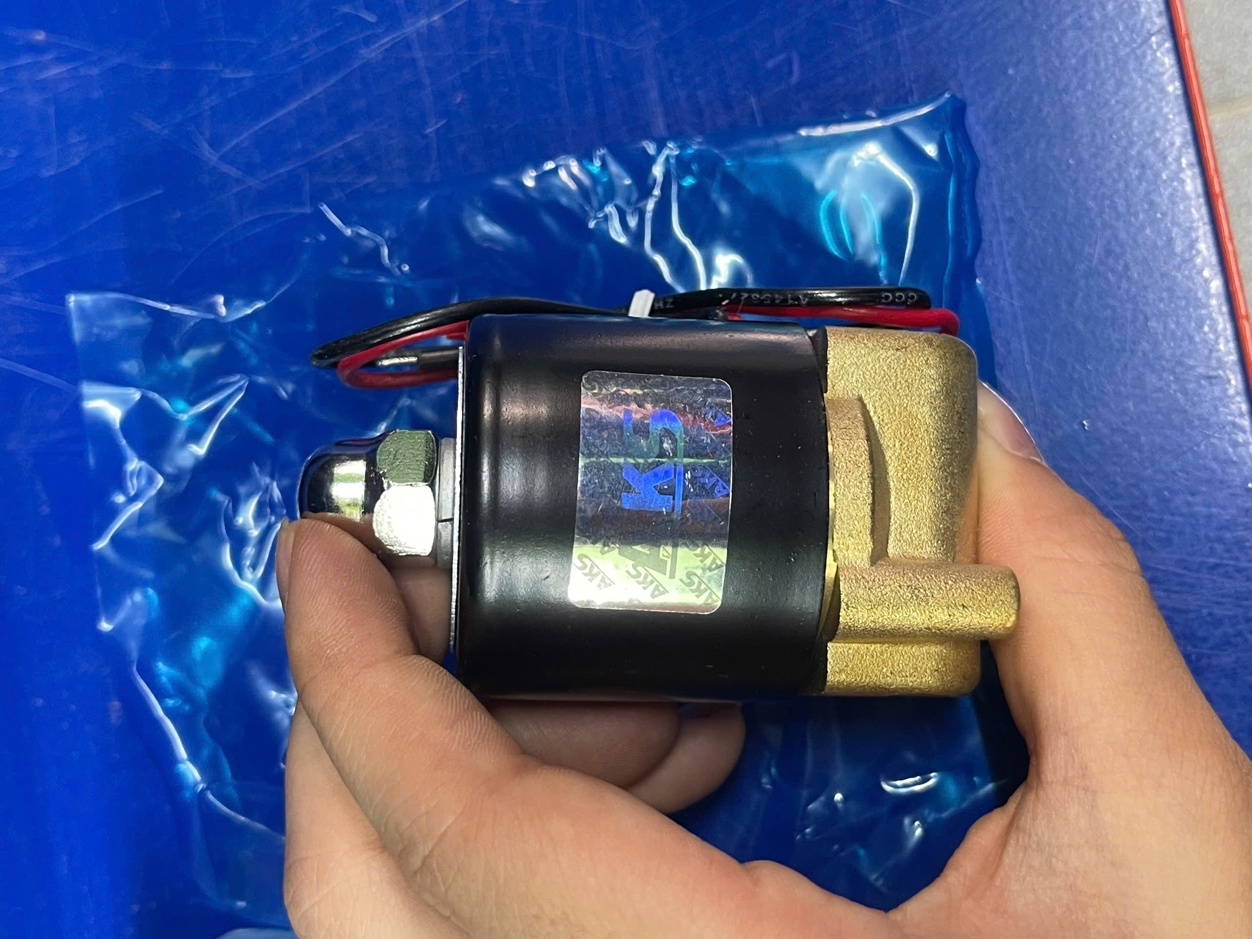 Van điện từ nước thân thép 2WB, Van điện từ khí nén 2WB hãng AKS 2WB025-08, 2WB040-10, 2WB160-15, 2WB200-20, 2WB20-25, 2WB350-35, 2WB500-50