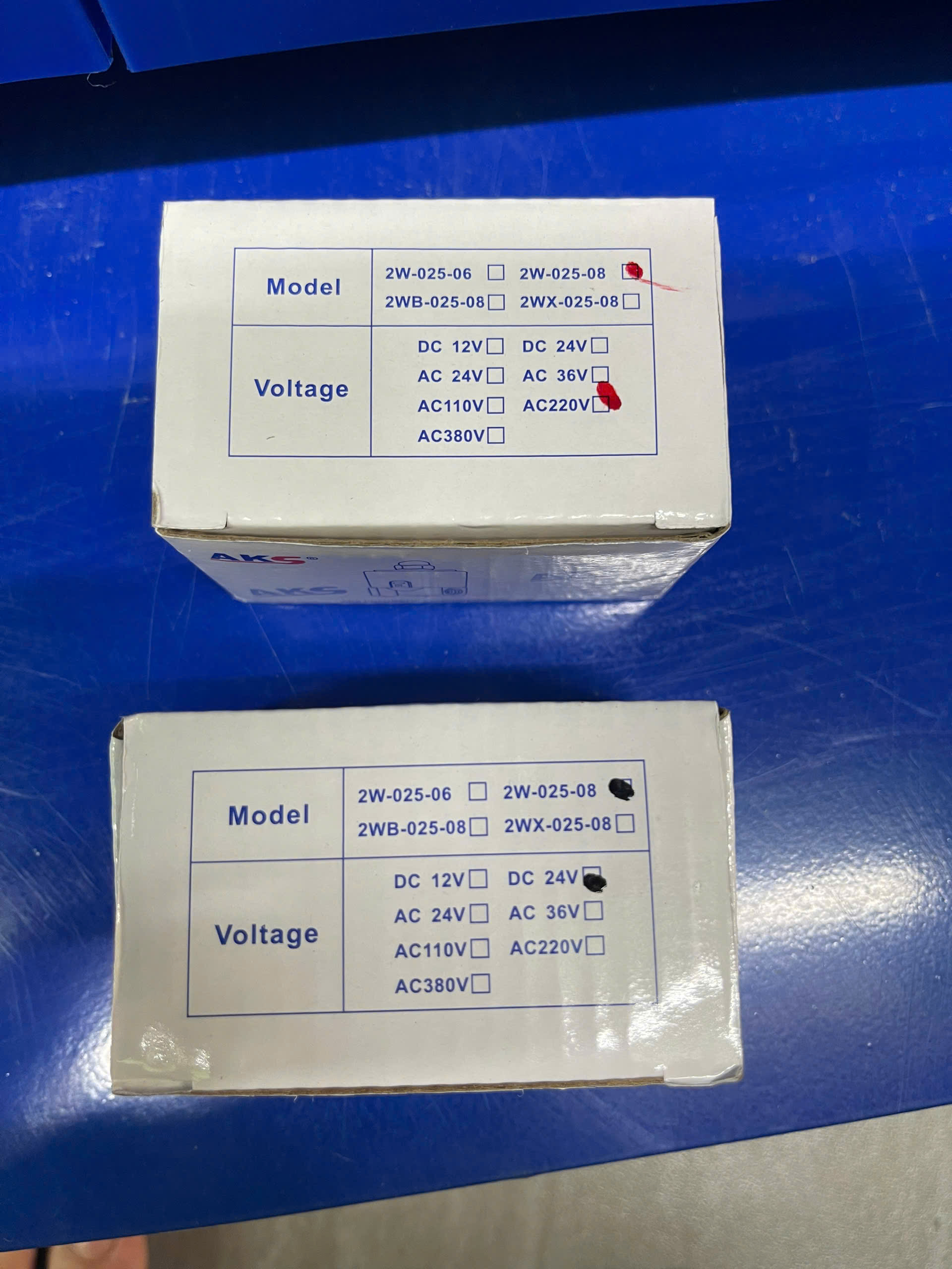 Van điện từ nước thân thép 2WB, Van điện từ khí nén 2WB hãng AKS 2WB025-08, 2WB040-10, 2WB160-15, 2WB200-20, 2WB20-25, 2WB350-35, 2WB500-50