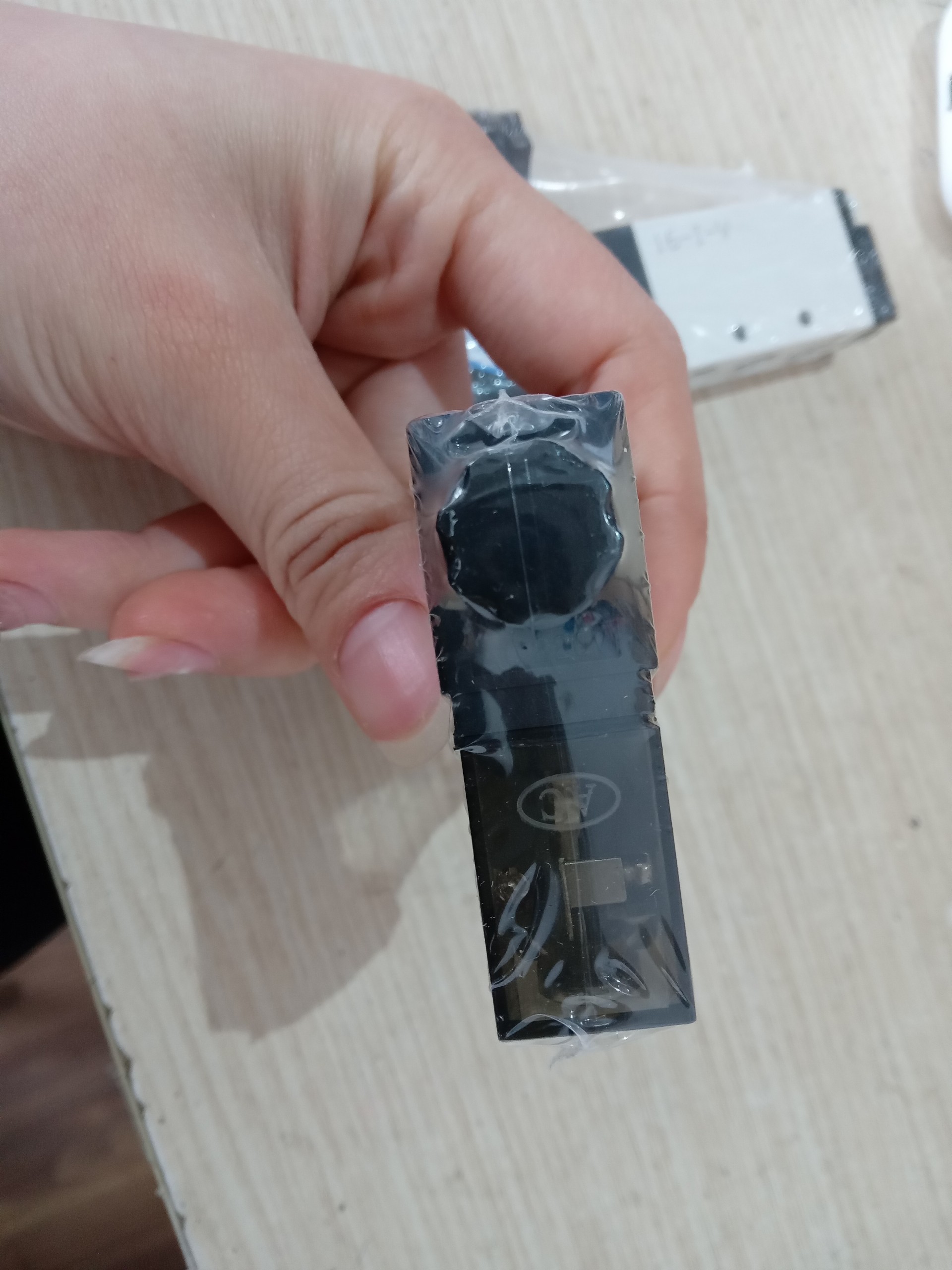 van điện từ 4V110-06 giá rẻ, van điện từ 4V110-06 chính hãng, van điện từ Airtac 24V, van điện từ Airtac 220V